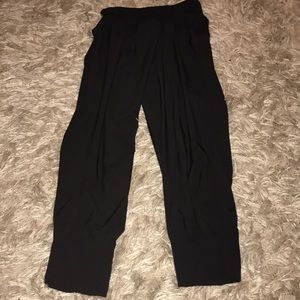 Lululemon size 4 joggers